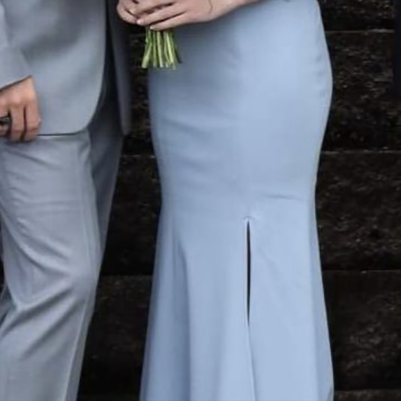 Prom gown - Picture 4 of 5